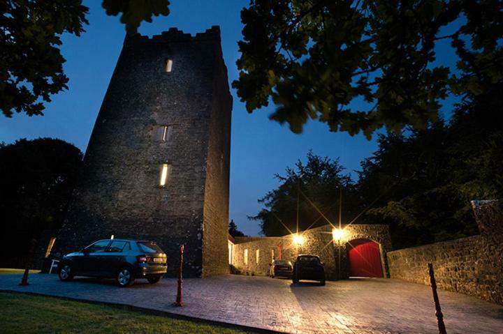 Ross Castle B&B Oldcastle Extérieur photo