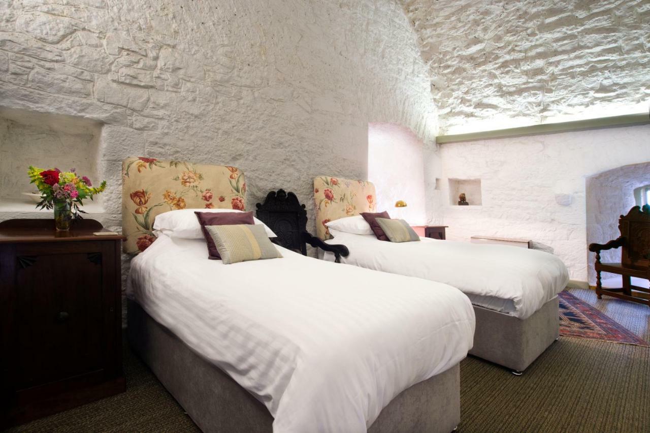 Ross Castle B&B Oldcastle Extérieur photo